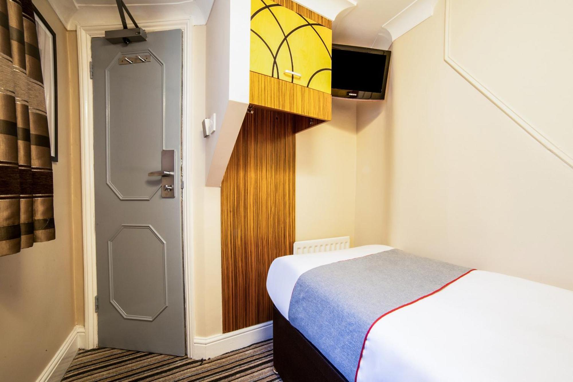 Standard Single Room,1657863757:JPEG